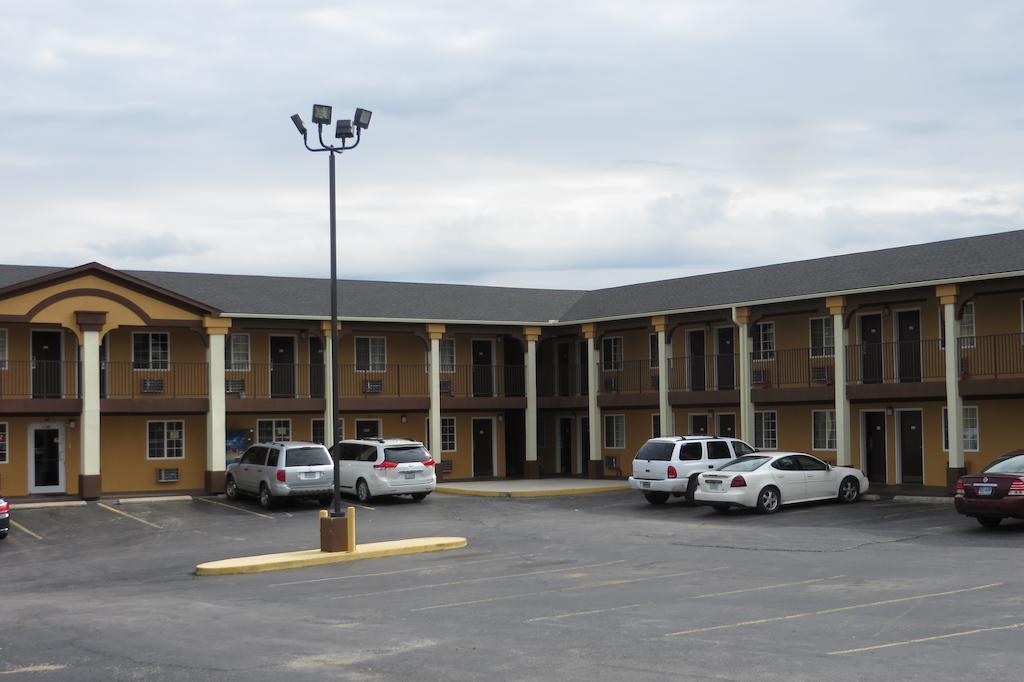 Economy Inn & Suites Joplin Kültér fotó